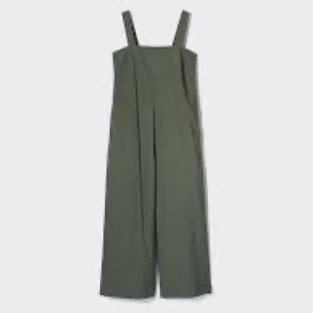 Uniqlo linen-blend jumpsuit/overall, size small